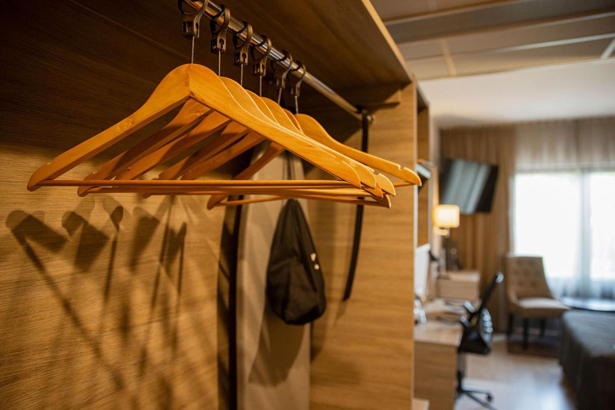 Hotel Pommern Mariehamn Bagian luar foto