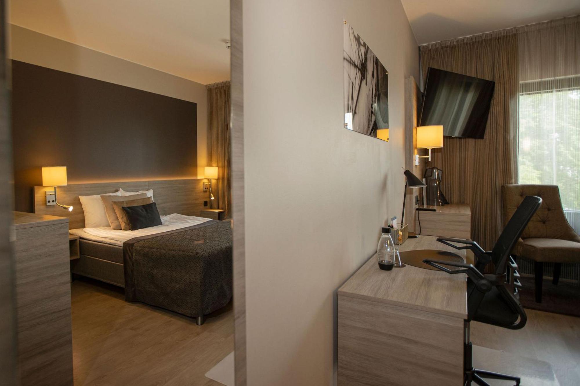 Hotel Pommern Mariehamn Bagian luar foto