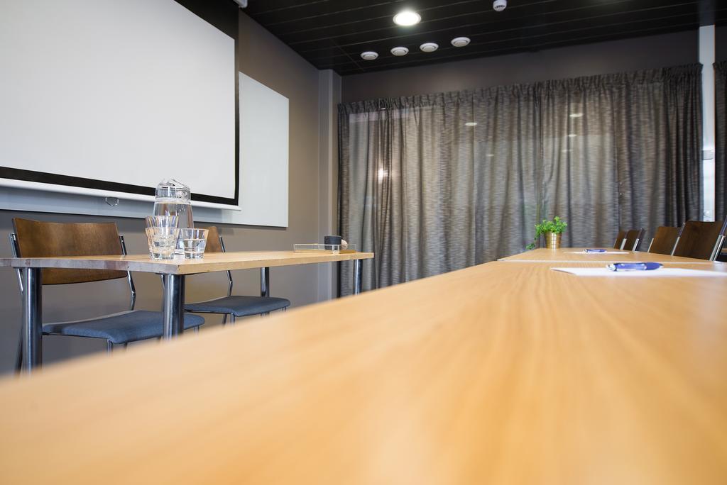 Hotel Pommern Mariehamn Bagian luar foto